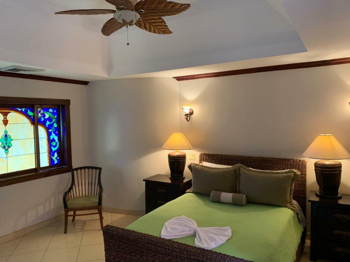 Pacifico Colonial Condominiums Nationalpark Nationalpark Manuel Antonio Exterior foto
